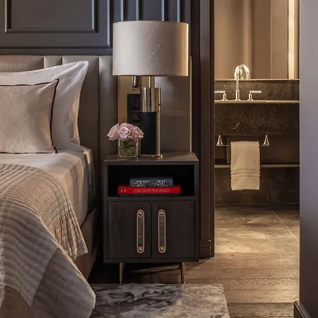 מלון Anantara Plaza - A Leading Of The World 5*