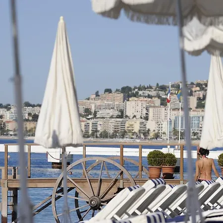 Anantara Plaza - A Leading Of The World ניס