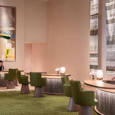 Hotel Plaza 5*